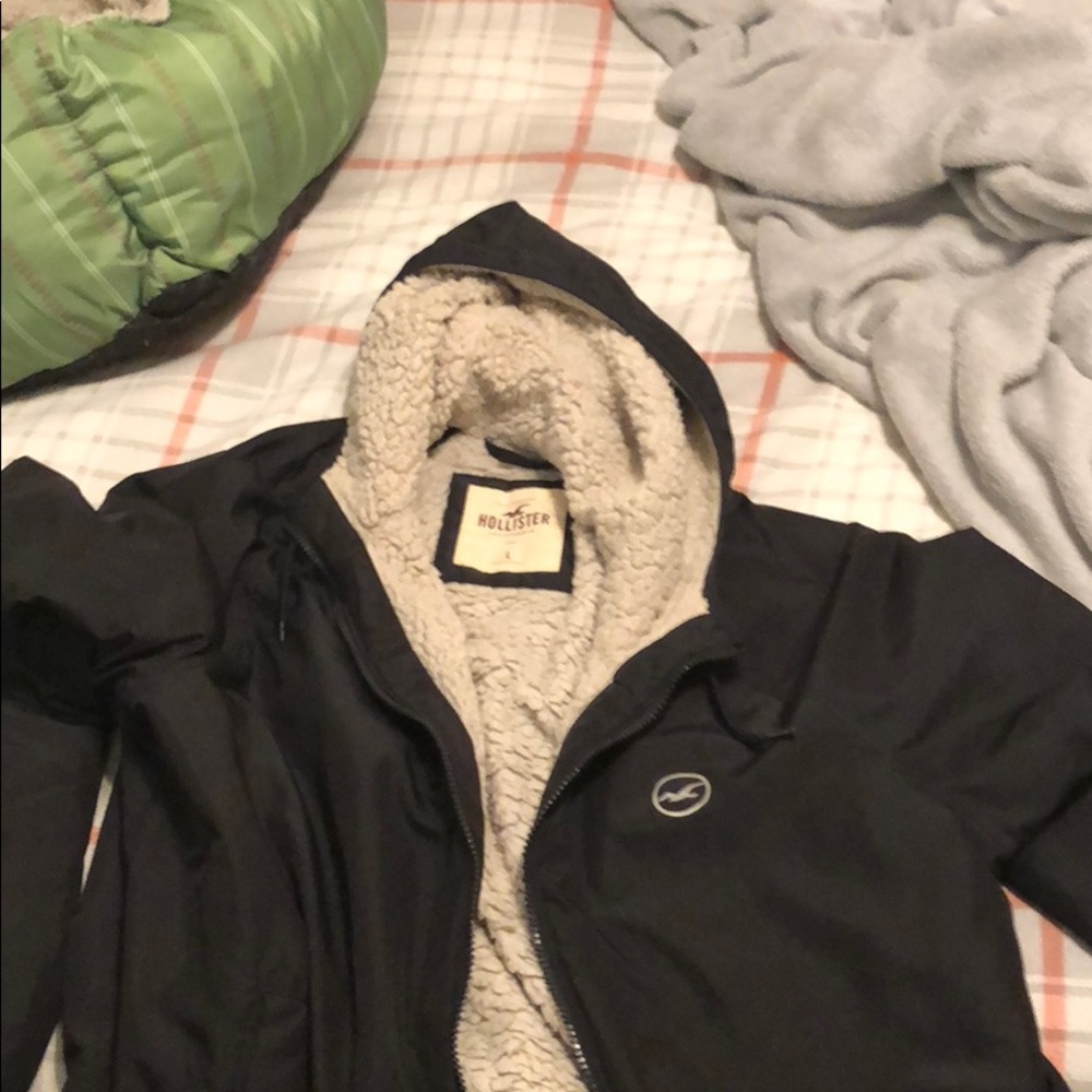 Hollister pullover